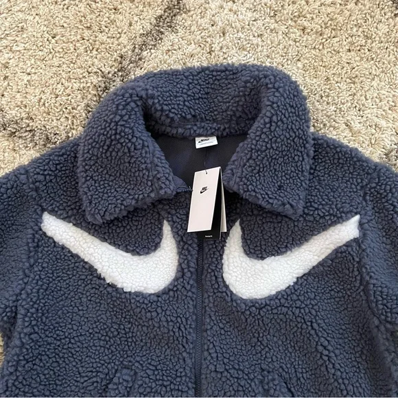 ✔️NWT✔️ NIKE Sportswear Swoosh Sherpa Oversize Jacket - Picture 5 of 8
